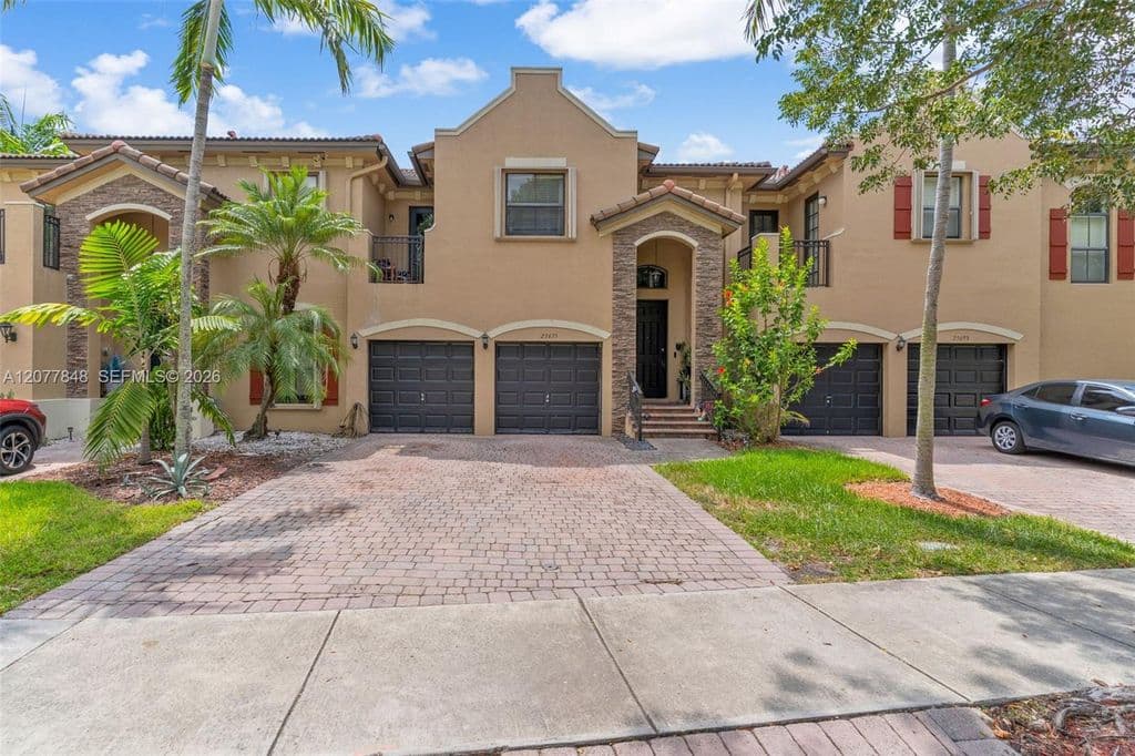 4-bedroom Property — 23675 SW 114th Ct