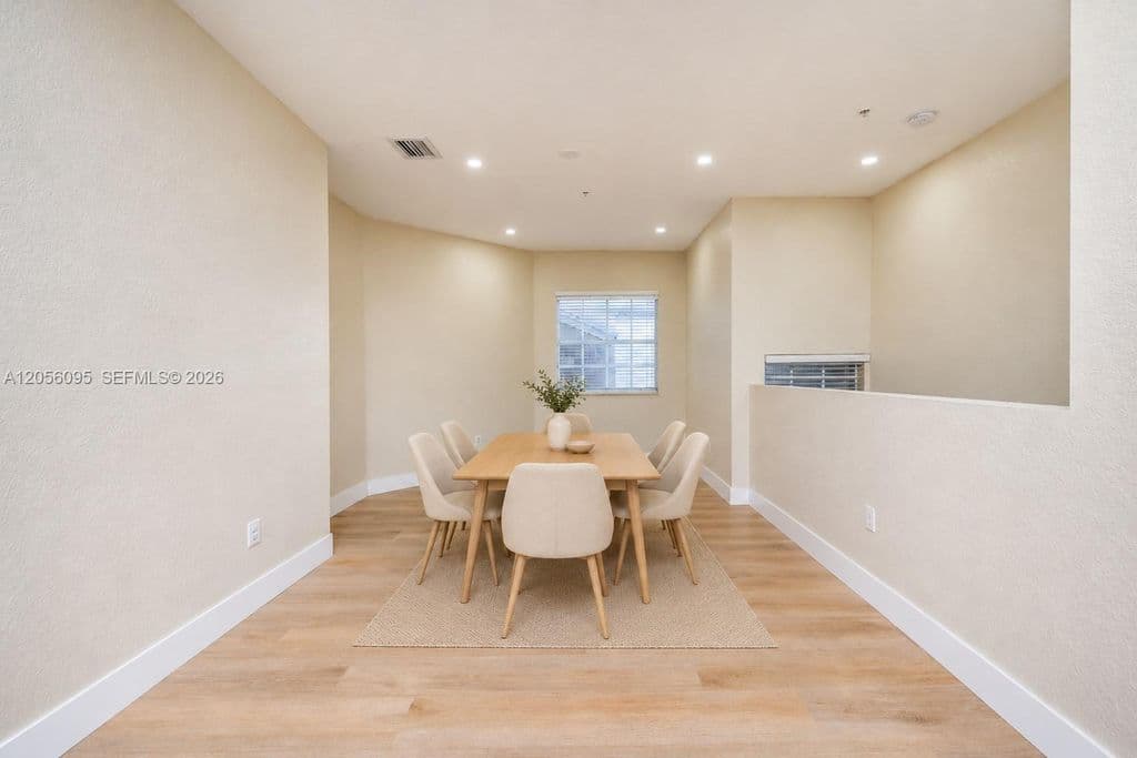 3+1 Mülk — 5600 NW 114th Pl APT 209