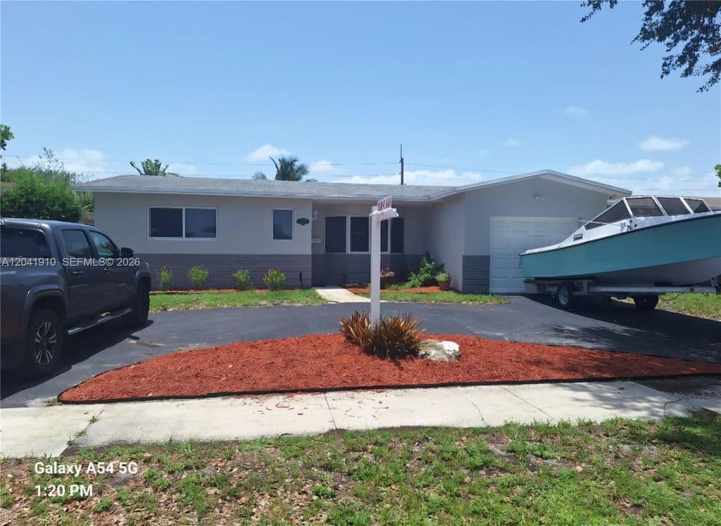 3-bedroom Single-Family Home — 1800 N 55th Ave