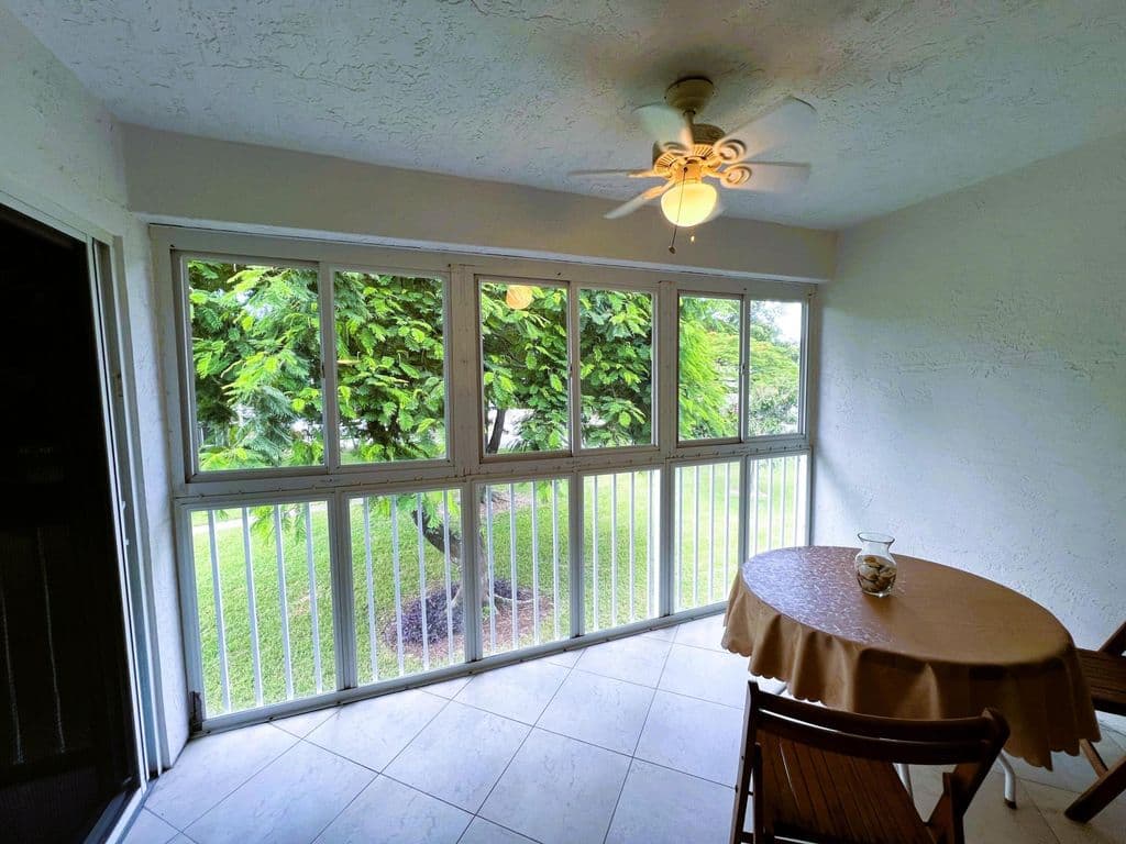 2-bedroom Condo — 1105 Bahama Bend #A2