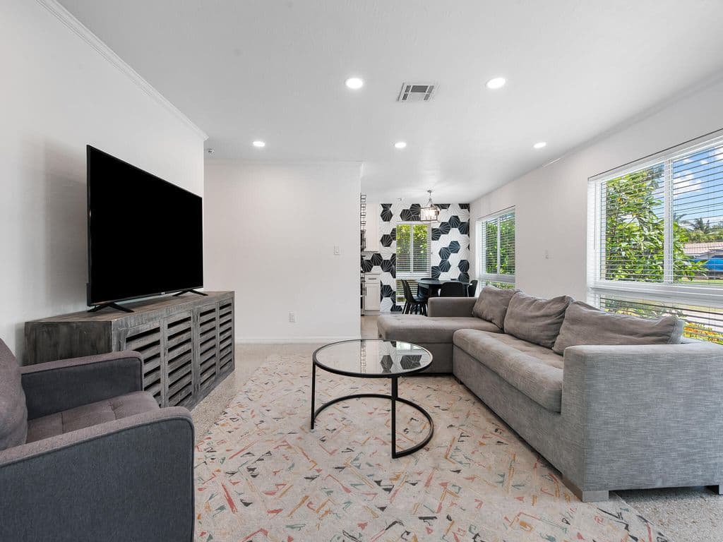 3-bedroom Single-Family Home — 657 NW 30th Court