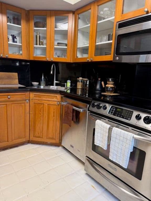 3+1 Condo — 1700 Presidential Way #103