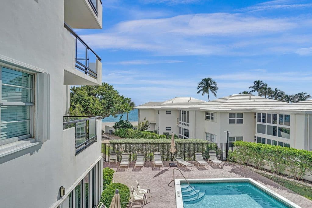 2+1 Condo — 1500 S Ocean Boulevard #207