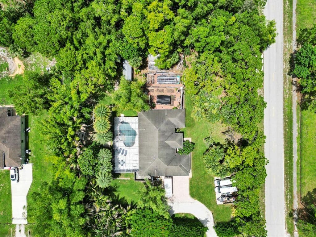 4-bedroom Single-Family Home — 4209 180th Avenue N