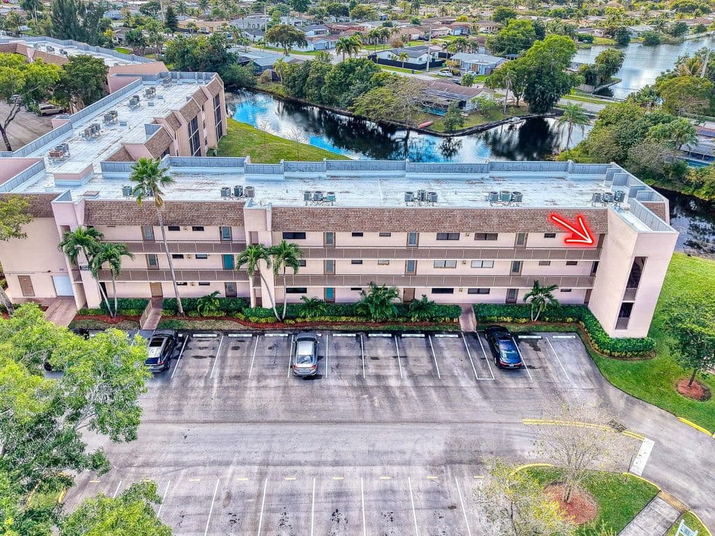 2-bedroom Condo — 10466 Sunrise Lakes Boulevard #312