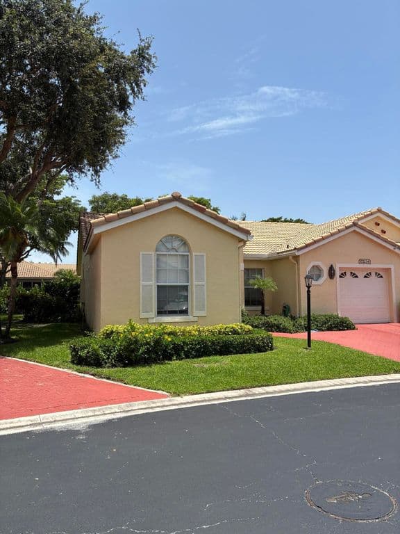 3-bedroom Condo — 17223 Boca Club Boulevard #6