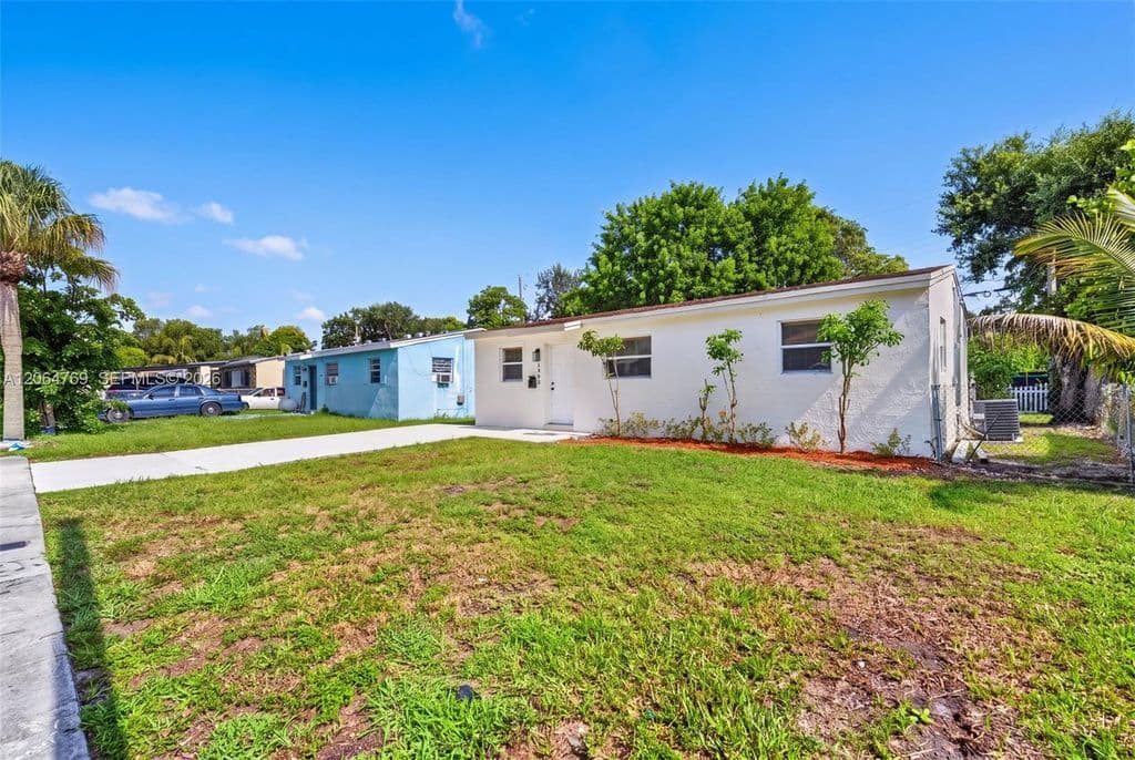 3+1 Müstakil ev — 1583 NE 152nd St