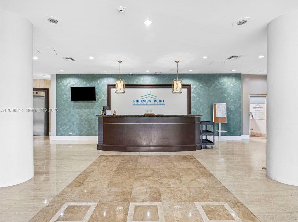 3+1 Condo — 7441 Wayne Ave APT 3H