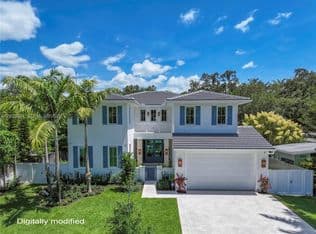 5+1 Müstakil ev — 6751 SW 76th Ter, South Miami, 33143