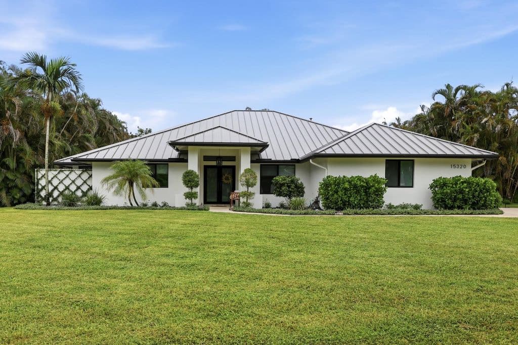 5+1 Müstakil ev — 15320 Softwood Court