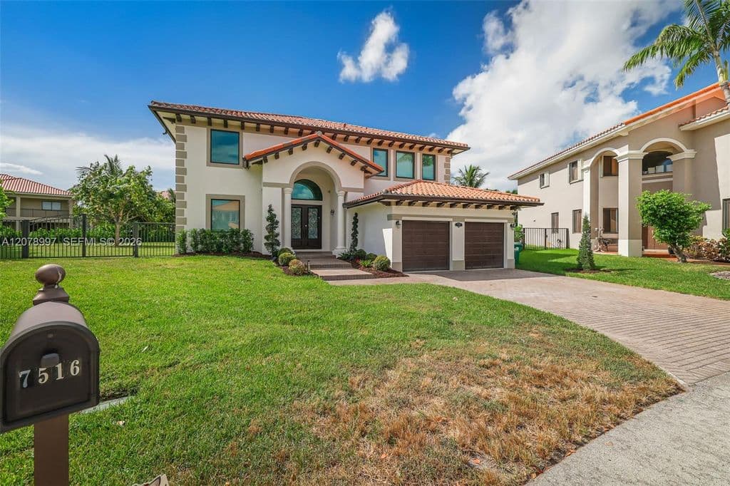5-bedroom Single-Family Home — 7516 SW 190th St