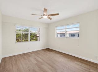 2-bedroom Condo — 374 Brighton I #374, Boca Raton, 33434