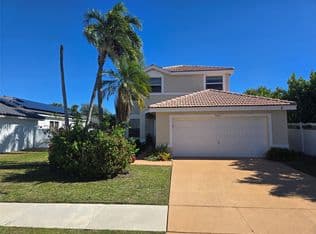 4-bedroom Single-Family Home — 7082 Middlebury Drive, Boynton Beach, 33436