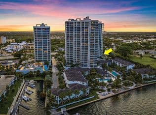 2-bedroom Condo — 1 Water Club Way #402, North Palm Beach, 33408