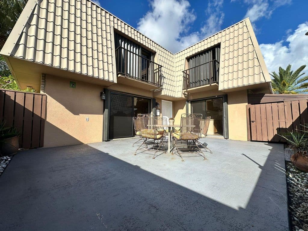 2-bedroom Property — 5718 57th Way