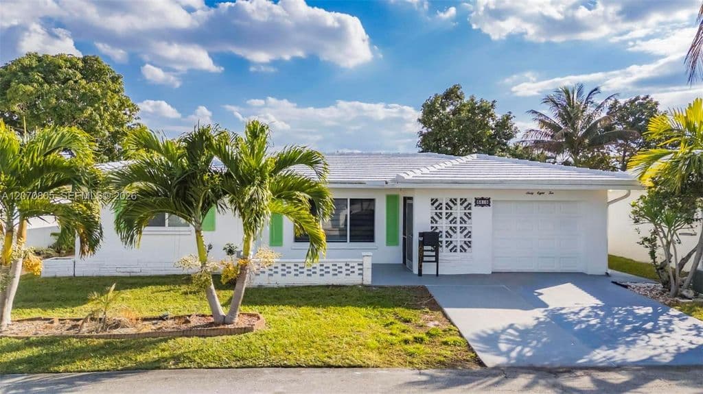3-bedroom Single-Family Home — 6810 NW 74th Pl