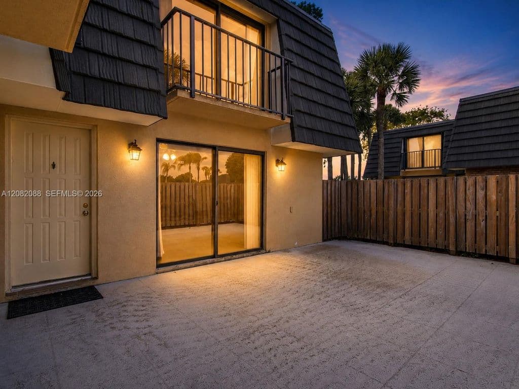 2-bedroom Condo — 2404 24th Way