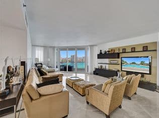 4-bedroom Condo — 7000 Island Blvd APT 1207, Aventura, 33160