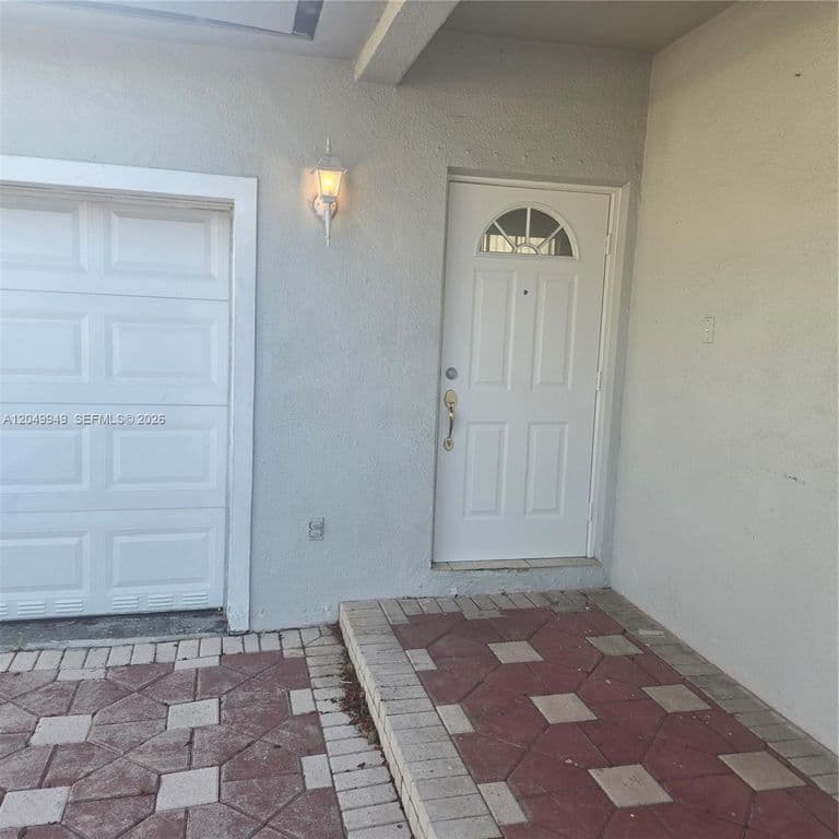 3+1 Müstakil ev — 14236 SW 148th Ave