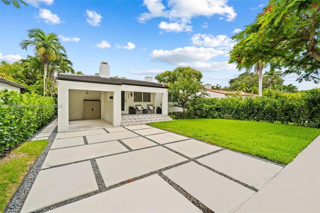 2+1 Müstakil ev — 829 Granada Groves Ct