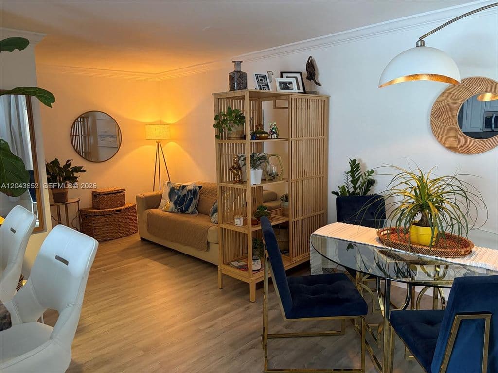 2+1 Condo — 820 Salzedo St APT 405