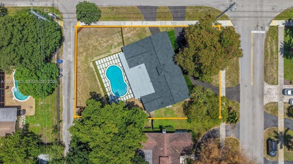 4+1 Müstakil ev — 4801 Tyler St