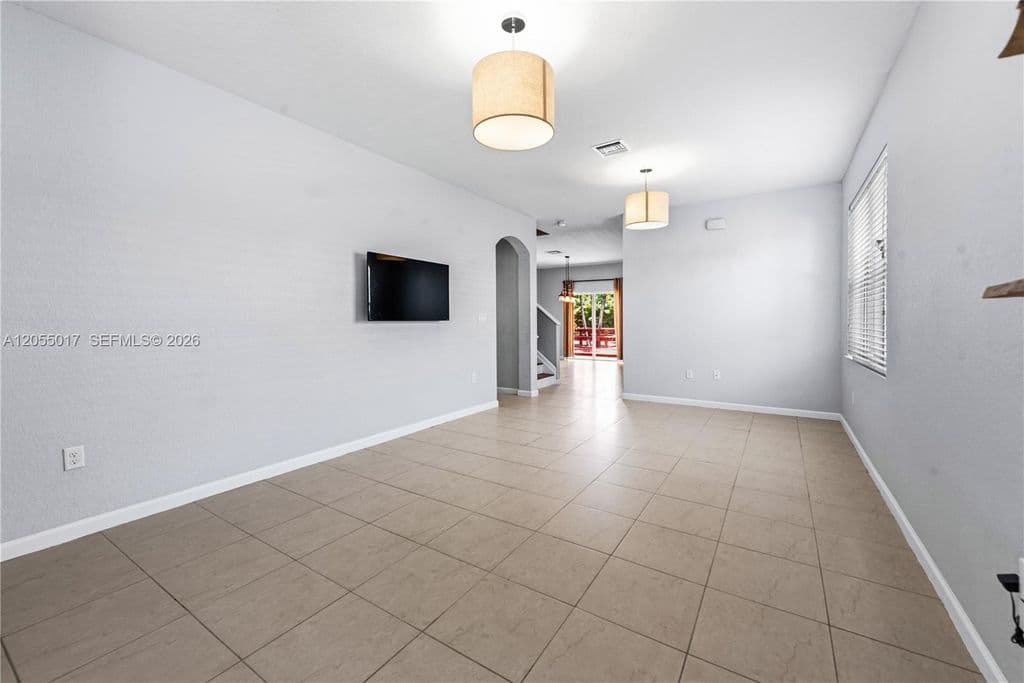 5-bedroom Single-Family Home — 3424 NE 1st St