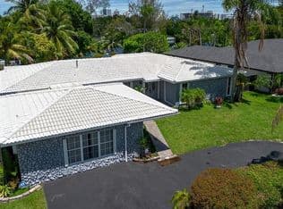 4+1 Müstakil ev — 19885 NE 22nd Avenue, Miami, 33180