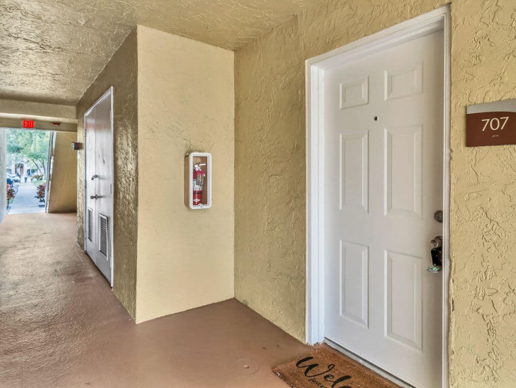 2-bedroom Condo — 5560 NW 61st Street #707