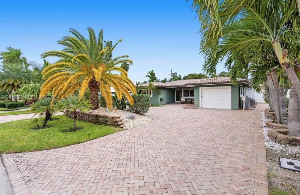 3-bedroom Single-Family Home — 2580 SE 2nd Ct