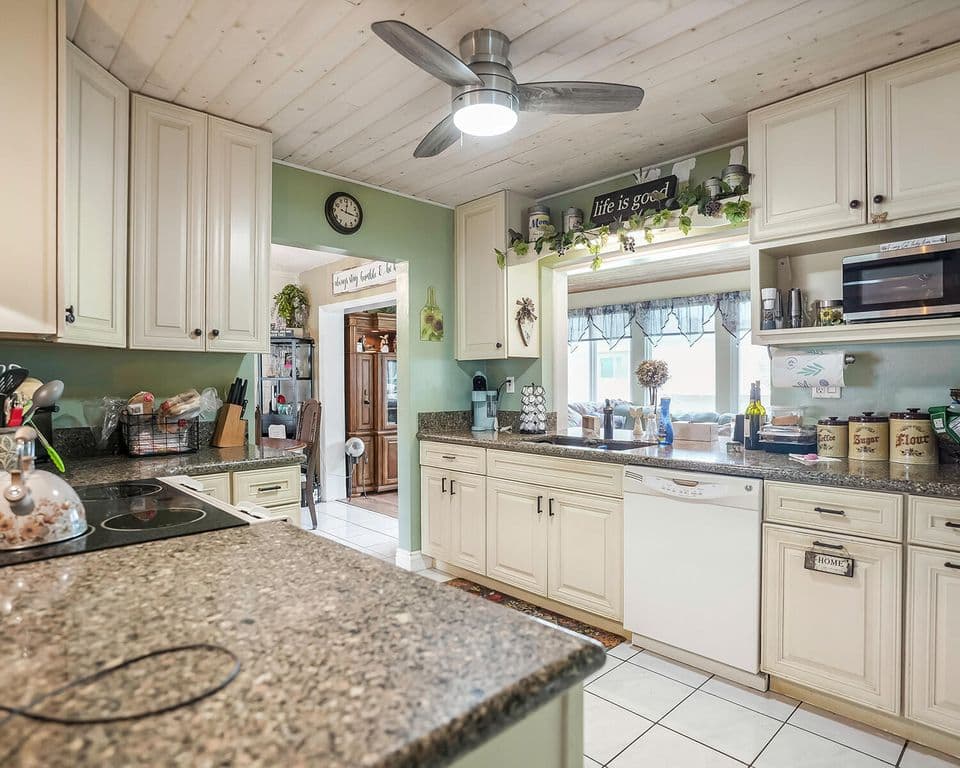 2-bedroom Single-Family Home — 4701 NW 47th Terrace