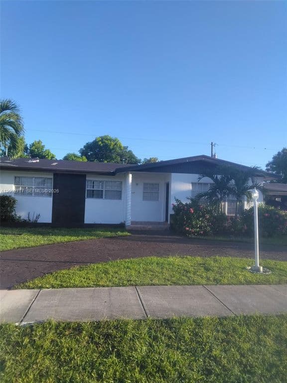 3+1 Müstakil ev — 11960 SW 176th St