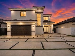 4-bedroom Single-Family Home — 14550 SW 32nd St, Miami, 33175