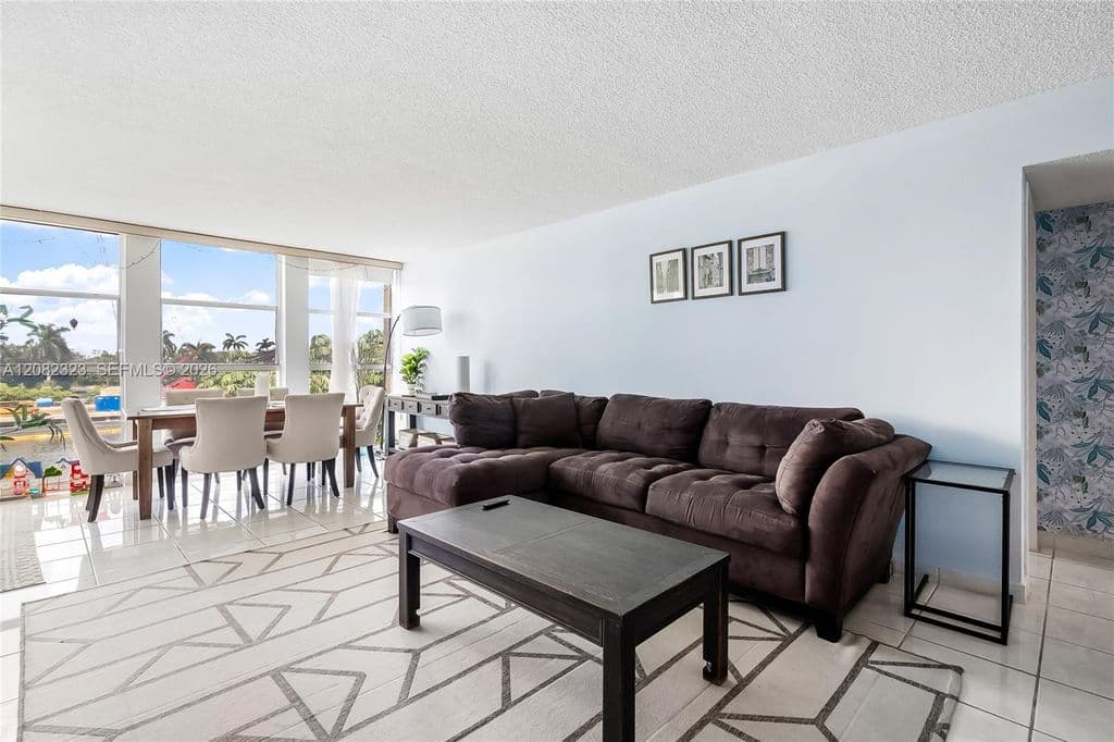 2+1 Condo — 601 Three Islands Blvd APT 304