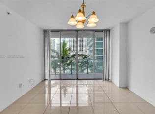 2-bedroom Condo — 79 SW 12th St #1210, Miami, 33130
