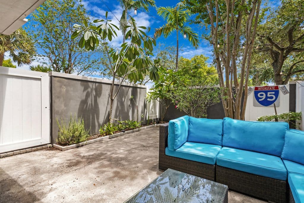 3-bedroom Property — 711 SE 16th Court