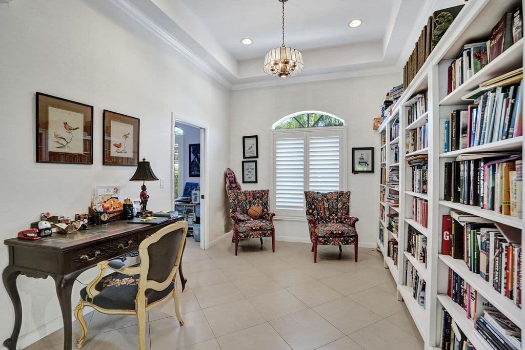4+1 Müstakil ev — 2756 NE 35th Street