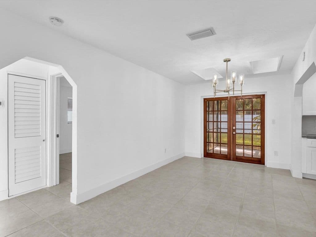 3+1 Müstakil ev — 1700 SW 30th Street