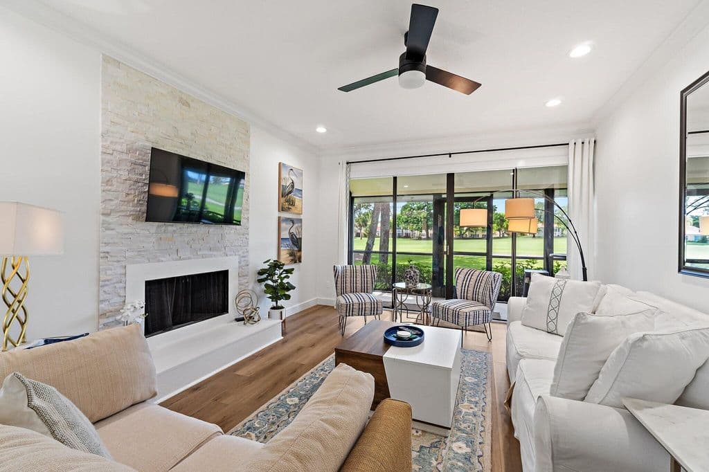 2+1 Mülk — 299 Old Meadow Way