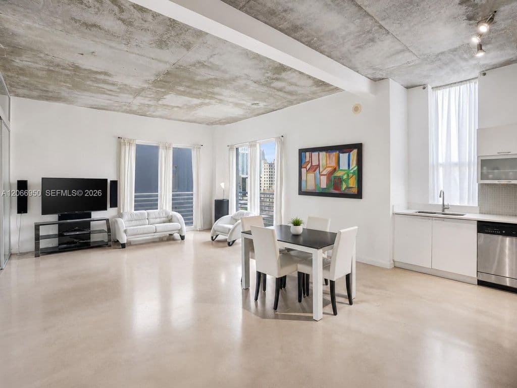 2-bedroom Condo — 234 NE 3rd St APT 1007