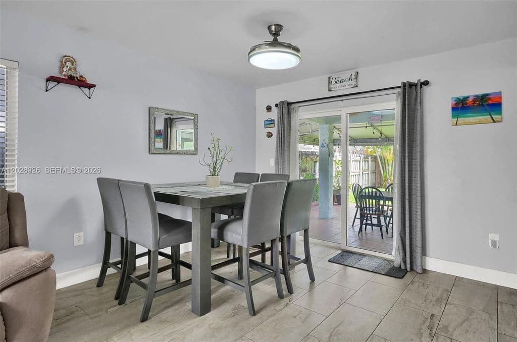 4+1 Müstakil ev — 14244 SW 163rd Ter