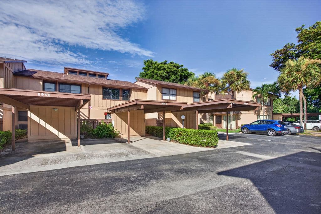 3+1 Mülk — 9942 Royal Palm Boulevard