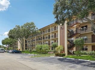 1-bedroom Condo — 13455 SW 9th Ct APT 108J, Pembroke Pines, 33027