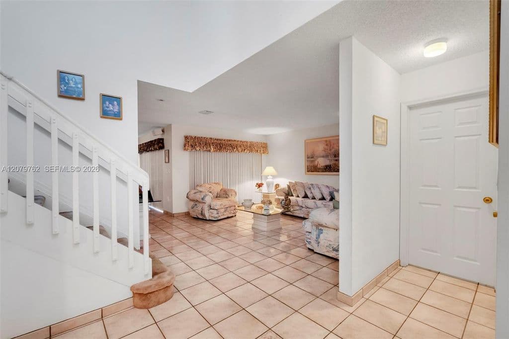 4+1 Müstakil ev — 8554 SW 163rd Pl