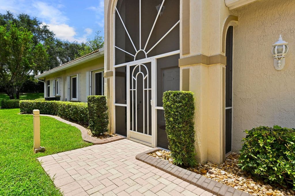 3+1 Müstakil ev — 9142 BAY POINT Circle
