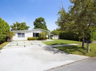 4+1 Müstakil ev — 18681 Belview Dr, Cutler Bay, 33157