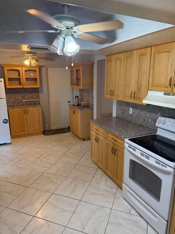 2-bedroom Single-Family Home — 7250 NW 8TH Court