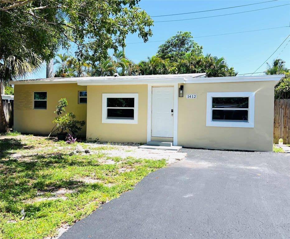 4-bedroom Single-Family Home — 1412 NE 25th Court