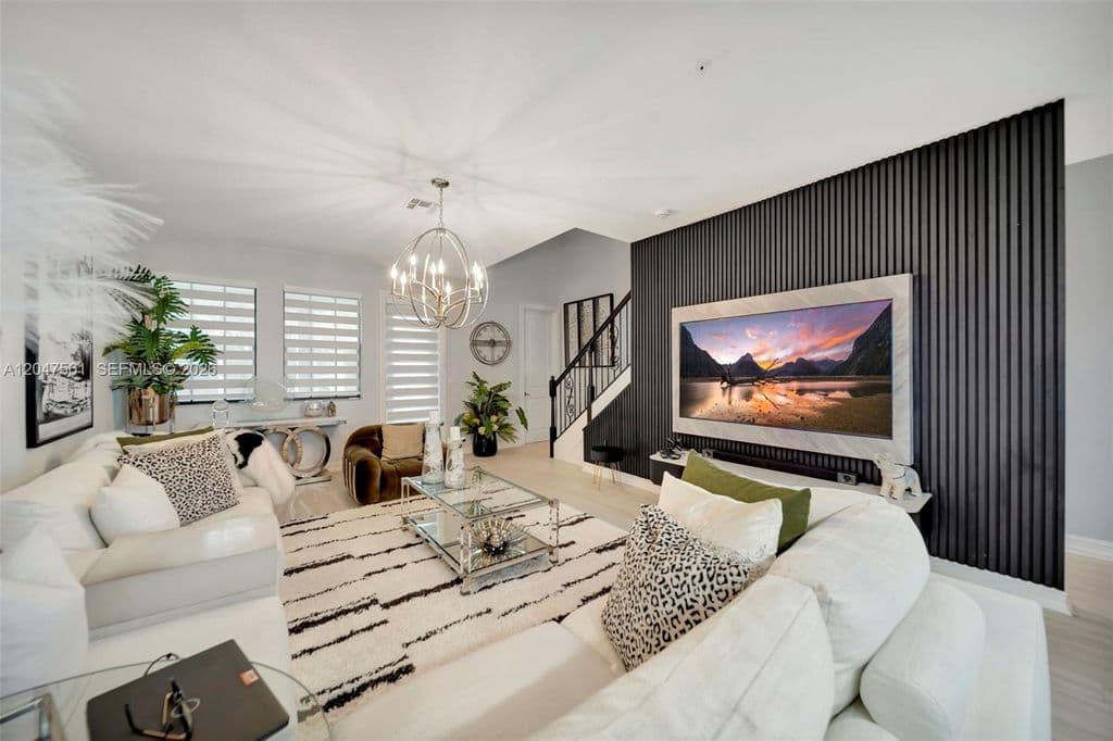 3-bedroom Property — 11355 SW 14th St