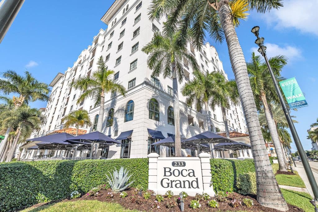 1+1 Condo — 233 S Federal Highway #612